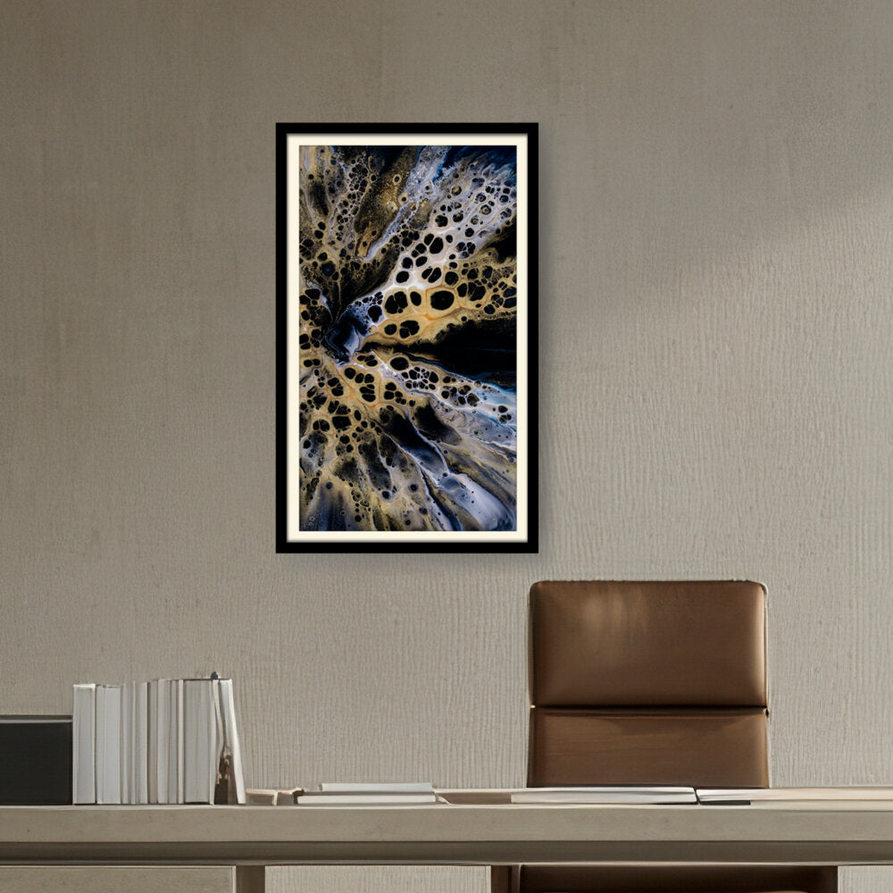 Flower In Black And White - WALL MOUNT FRAME
