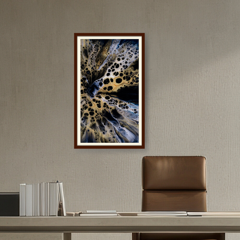 Flower In Black And White - WALL MOUNT FRAME