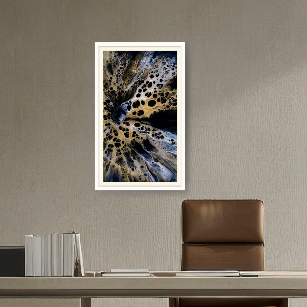 Flower In Black And White - WALL MOUNT FRAME