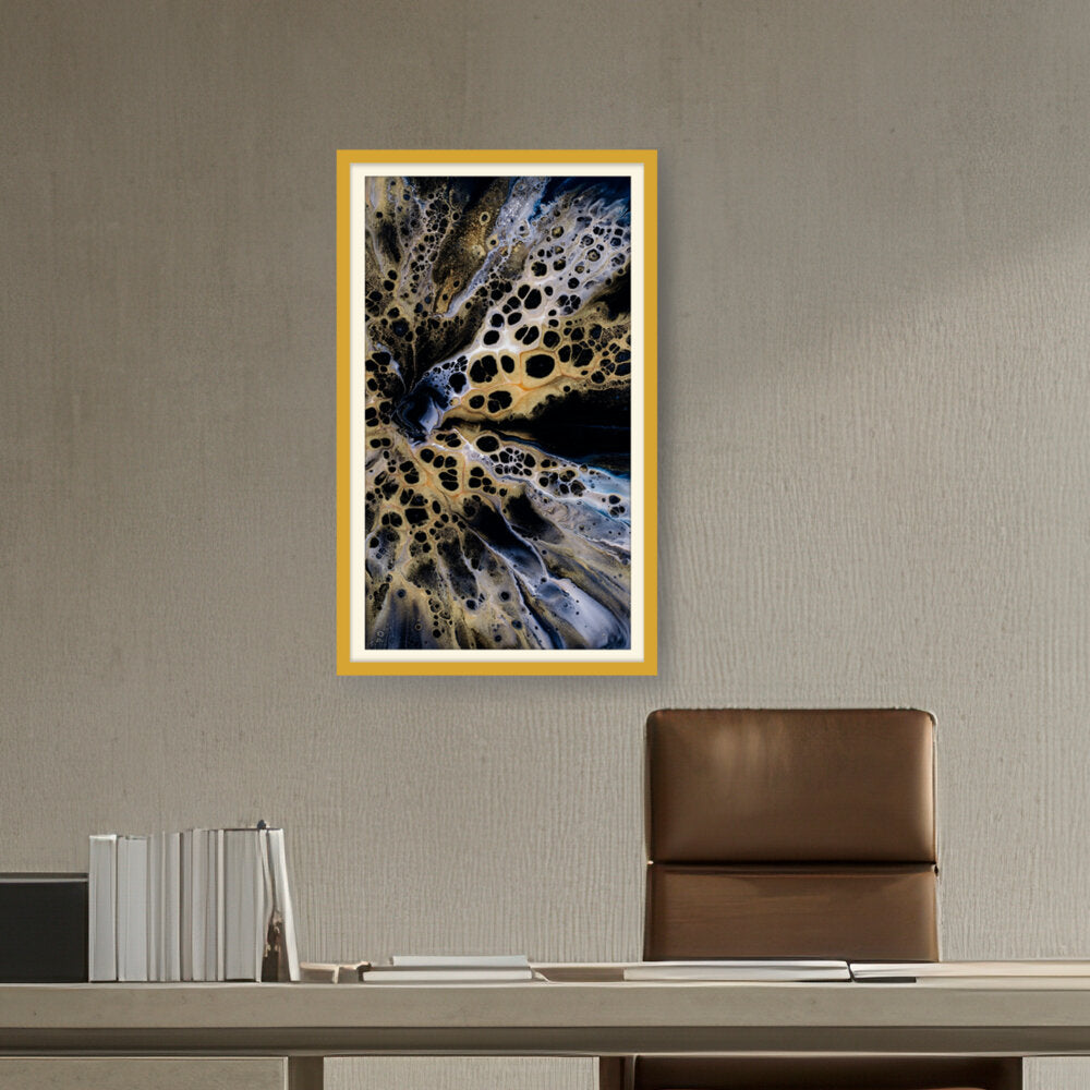 Flower In Black And White - WALL MOUNT FRAME